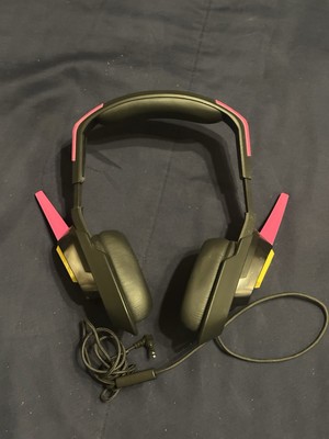 Razer D.Va Overwatch MEKA Headset