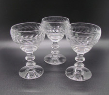 Bryce 575-1 Juego de 3 vasos de cóctel de licor vintage de 4 3/8" corte laurel cuenco