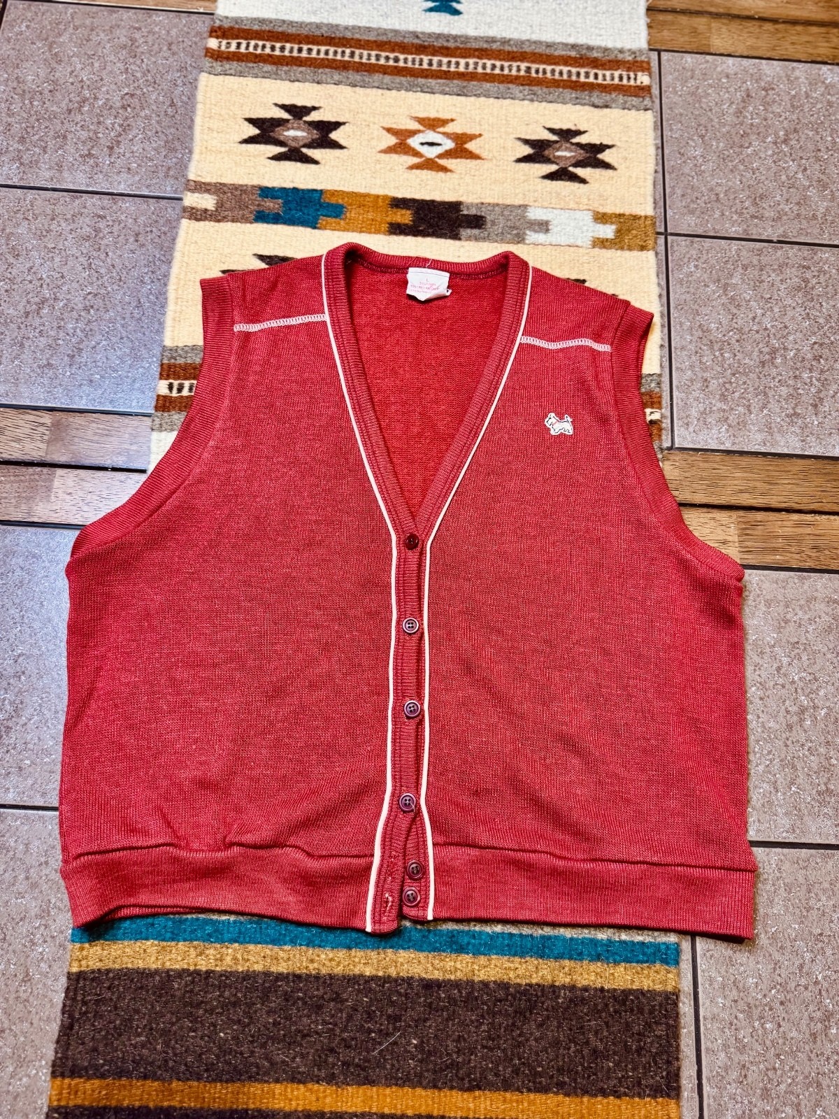 Women’s vintage button down red sweater vest size large