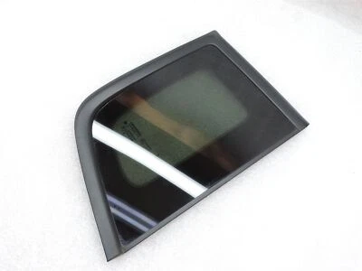 Jeep Renegade Hinten Rechts C-Säule Viertelglas Glas 51953868 MIT DEFEKT - Bild 1 von 4