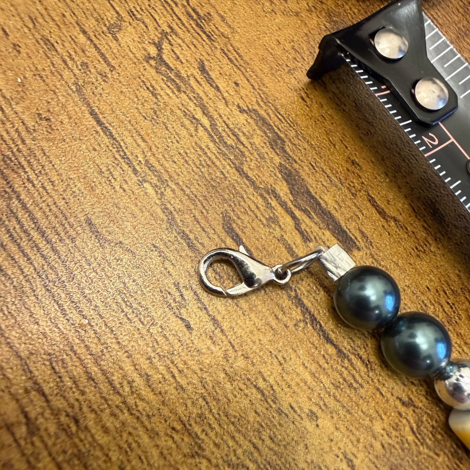 Statement Necklace Green Stone Leaf Carvings Yell… - image 11