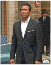 Jeffrey Wright Signed Autographed 8x10 Suit Photo ACOA