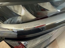 SKODA KODIAQ DRIVERS RIGHT LED HEADLIGHT GENUINE 57J941010 ŠKODA 2024 FRONT