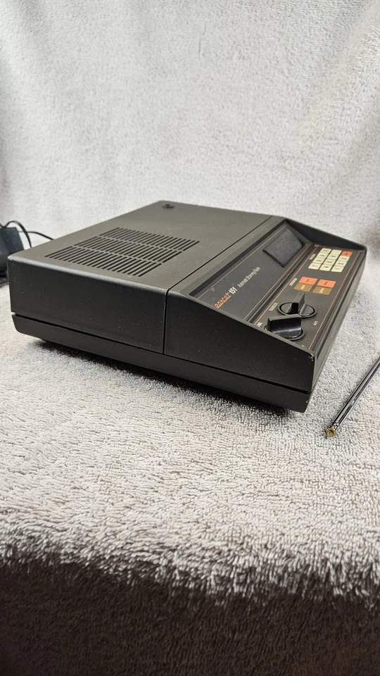 Vtg Bearcat 151 Auto Scan Radio Model Scanner W/Antenna, Power Crd NEEDS REPAIR  - Image 4 of 4