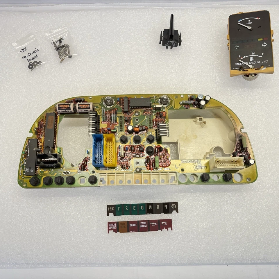 Cuadro de instrumentos velocímetro BMW E28 E23 E24 533i 535i OEM REPUESTOS COMPONENTES Foto 2 de 4
