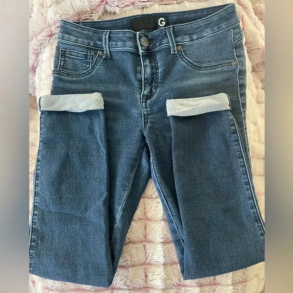 G by Guess woman’s blue denim jeans with cuffs. Size 27 US. image 8