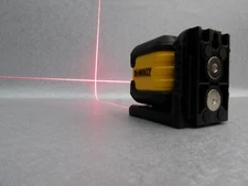 OPEN BOX DEWALT RED CROSS LINE LASER LEVEL W CASE DW08802 TESTED
