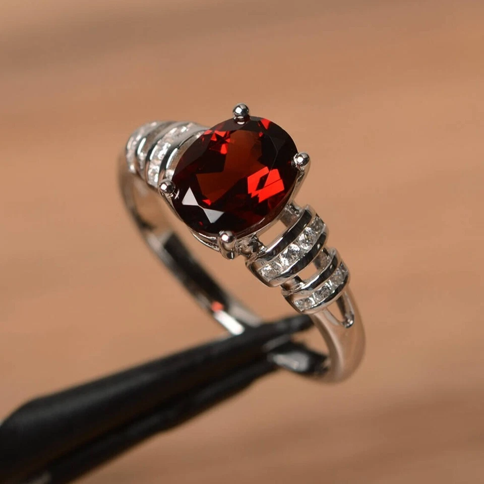 925 Sterling Silver Red Garnet Ring Oval Cut Natural Gemstone Women Minimal Ring Foto 3 de 4