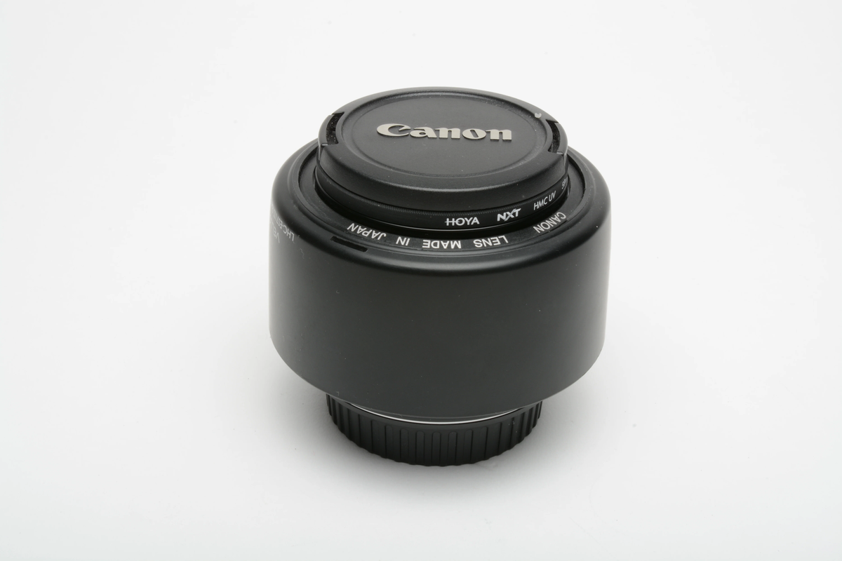 Canon EF 50mm f1.4 USM lens, caps, hood, +UV, nice & clean Canon EF 50mm f1.4 USM lens, caps, hood, +UV, nice & clean