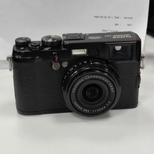 Fujifilm X100 12.3MP APS-C CMOS 4x Optical Zoom Digital Camera -100 Working