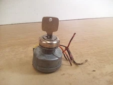 Mack/Pollak 192-3 Ignition Switch W/Key