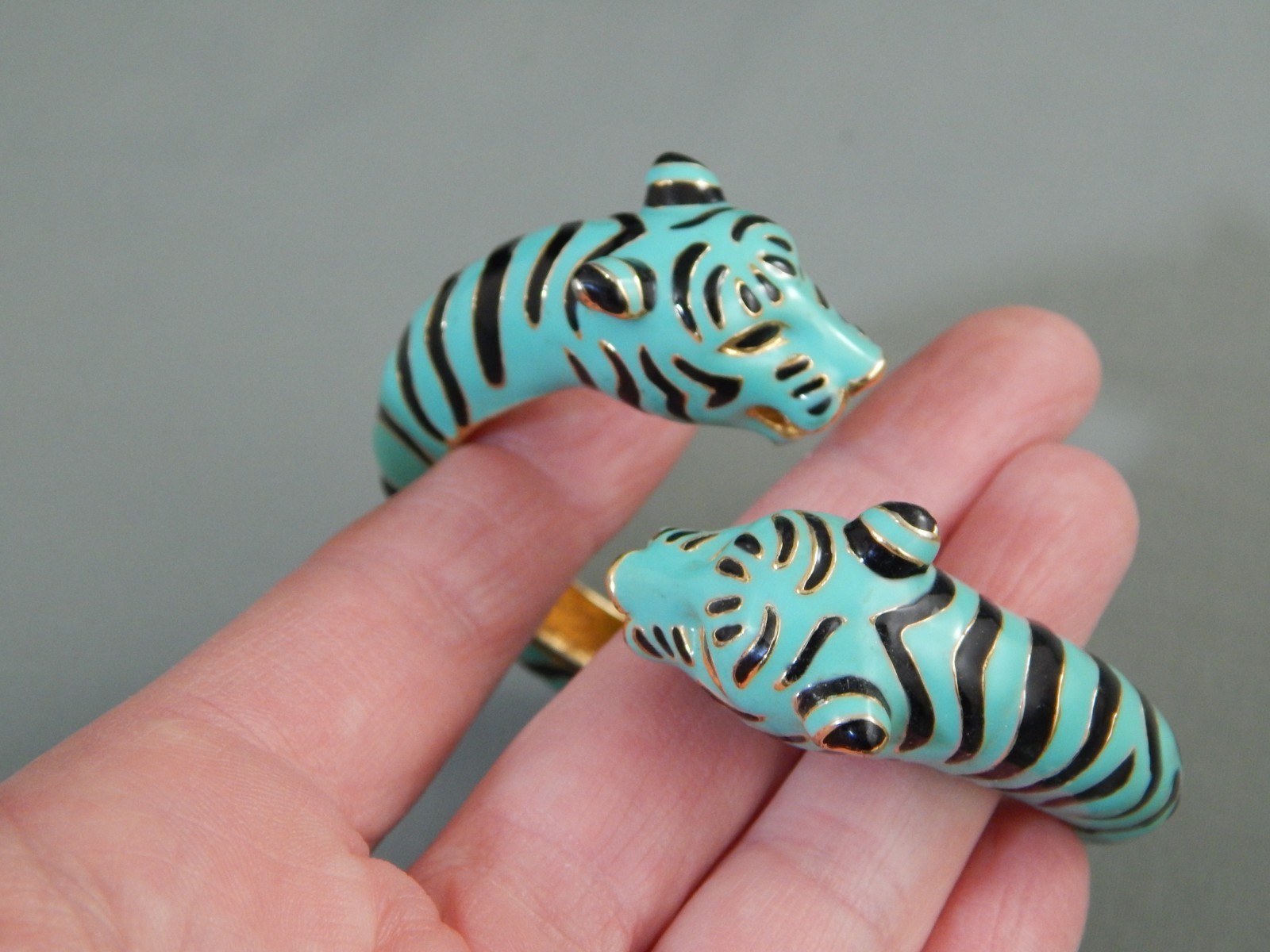 Kenneth Jay Lane KJL Teal Enamel Double Head Tige… - image 4