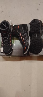 Lowa Innox Pro GTX Mid Men; Gr.: EUR 46 /uk 11  /us 12 /jp 290 /NP 199,99 