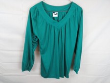 Green Pretty top Vintage Womens Made of USA components Size M 1990's