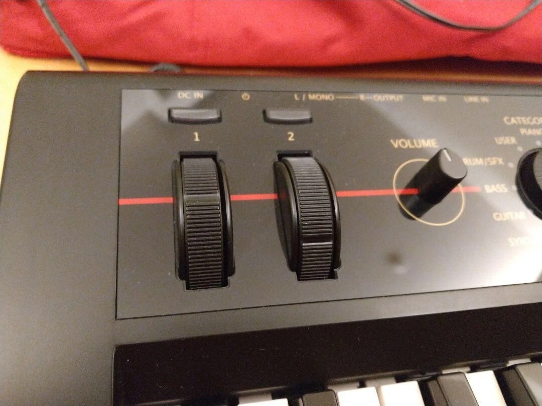 KORG KROSS-61 61keyboard synthesizer Music workstation Pro Audio Equipment USED
