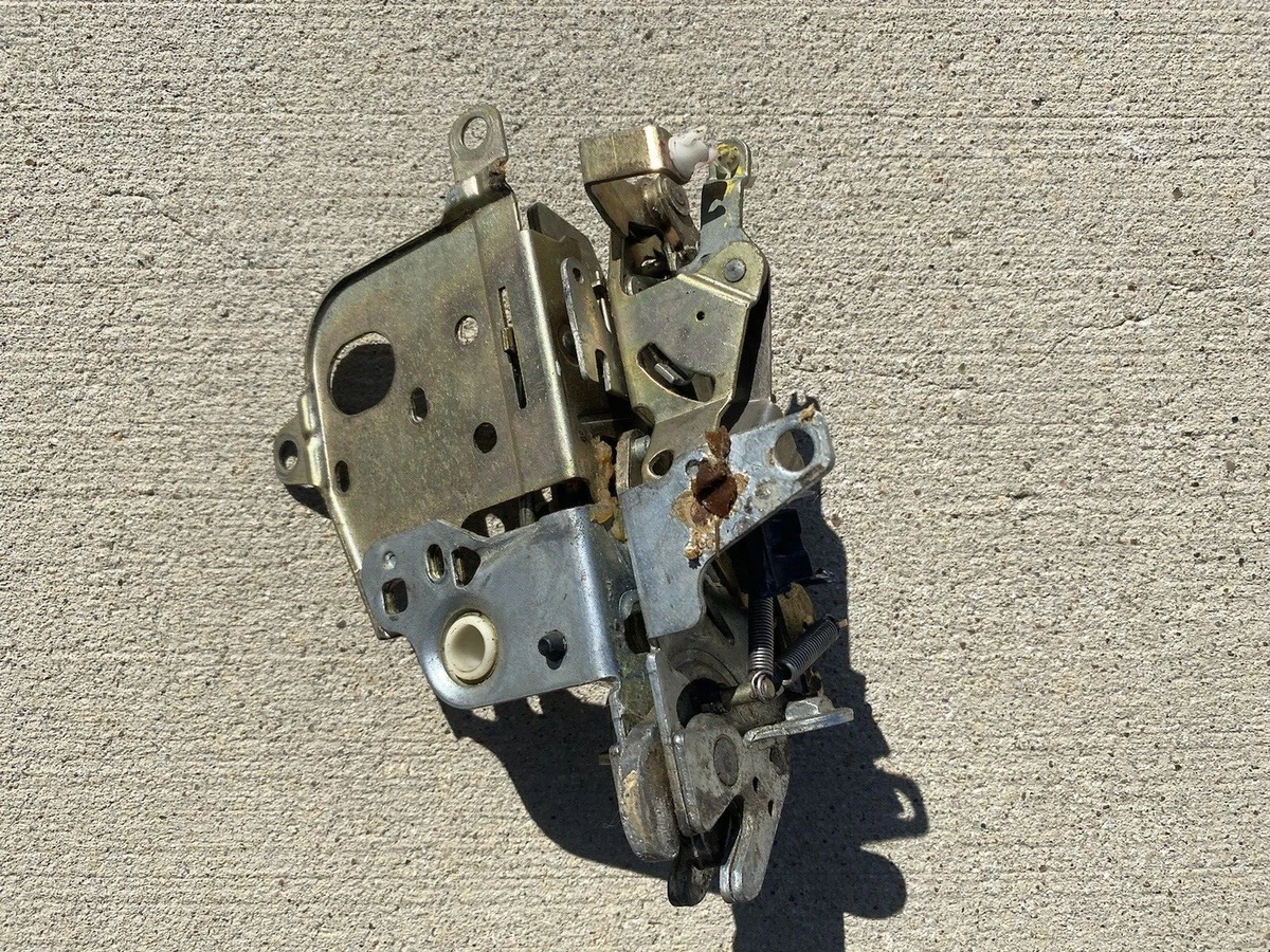 1247401235 REAR LATCH TAILGATE WAGON W124 300TD 300TDT 300TE E320 