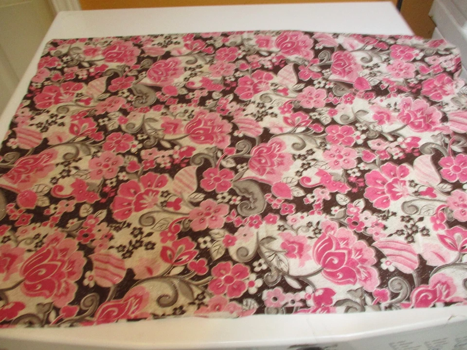 Funda de Almohada Hecha a Mano Rosa Brillante Floral Paisley con Marrón y Brillos 21" x 27" Foto 2 de 4