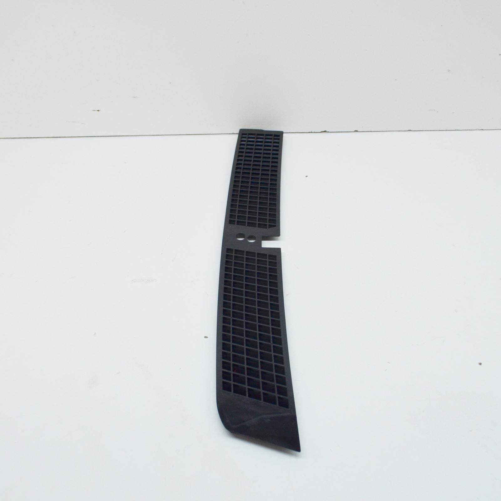 BMW 7 E38 Left Windshield Cowl Grille 8166657 51138166657 OEM | eBay