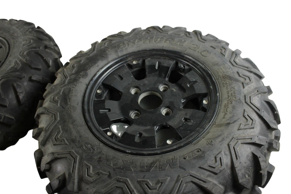 LLANTAS/NEUMÁTICOS DELANTEROS YAMAHA GRIZZLY 700 BUEN ESTADO 25X8X12 BIG HORN B4450 Foto 2 de 4