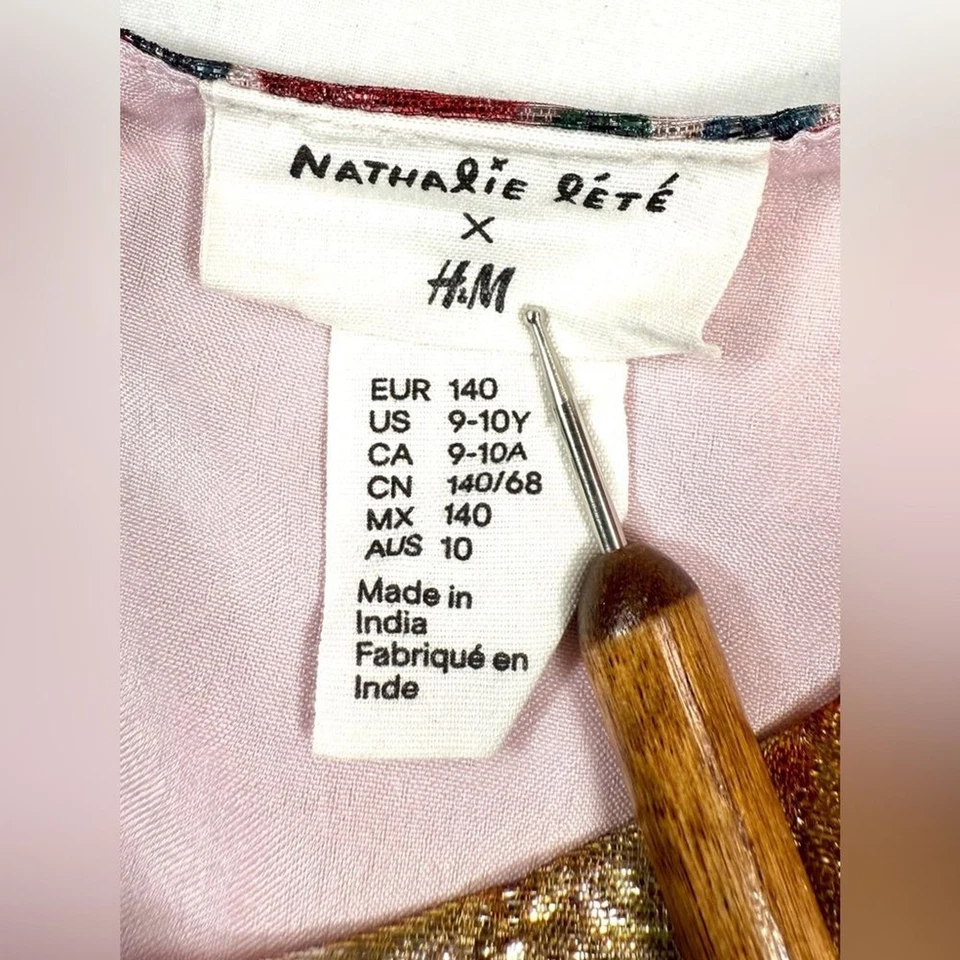 Vestido NATHALIE LETE X HM Niñas Floral Metálico Ajuste y Acampanado 9-10 años Caprichoso Foto 4 de 4