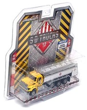 Camión cisterna International Greenlight 45120-A 2018 escala 1/64 (WorkStar) amarillo