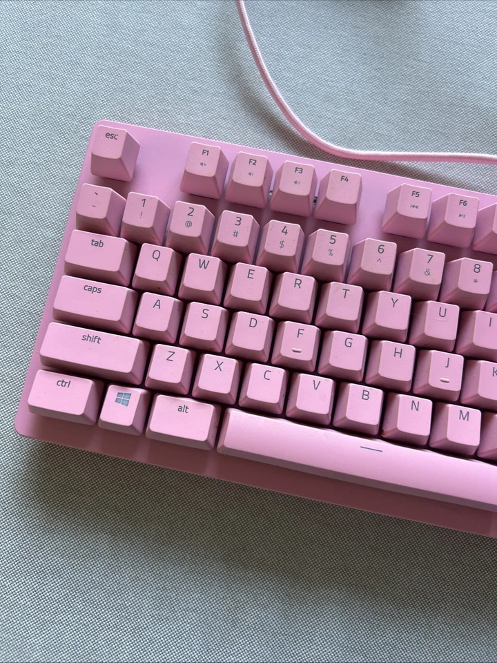 Razer Huntsman RZ03 0252 Mechanical Wired Keyboard Pink - Image 2 of 4