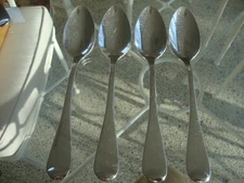 4 Oneida Islet Stainless Place or Oval Soup Spoons