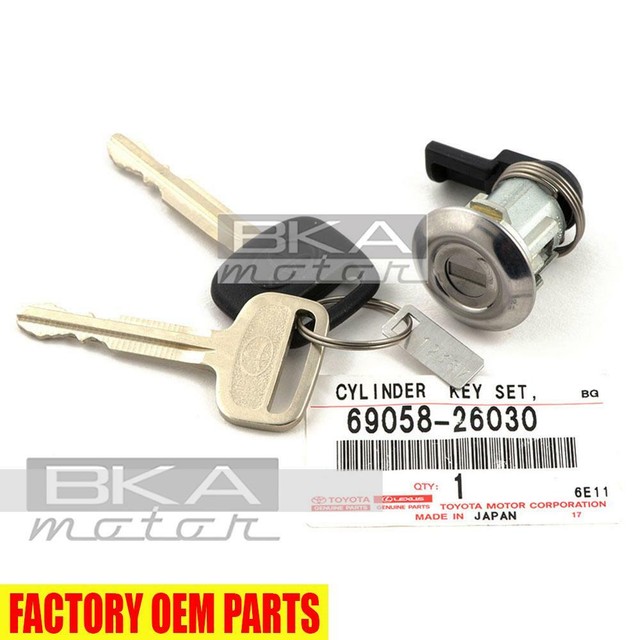 Genuine Toyota Tundra 2000-2002 Fuel Door Lock Cylinder With Keys 69058