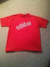 000 Vintage Adidas T-Shirt USA Made Trefoil Design Red Large 42-44 Short Sleeve