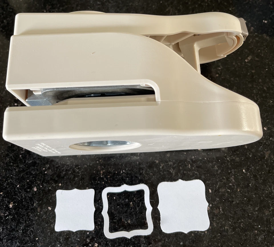 Martha Stewart *3 design* 2013 Crafts Punch Large Layering Square Flourish Frame - Image 2 of 4