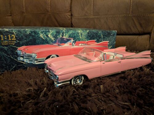 1:12 Maisto Cadillac Eldorado Biarritz 1959 Pink