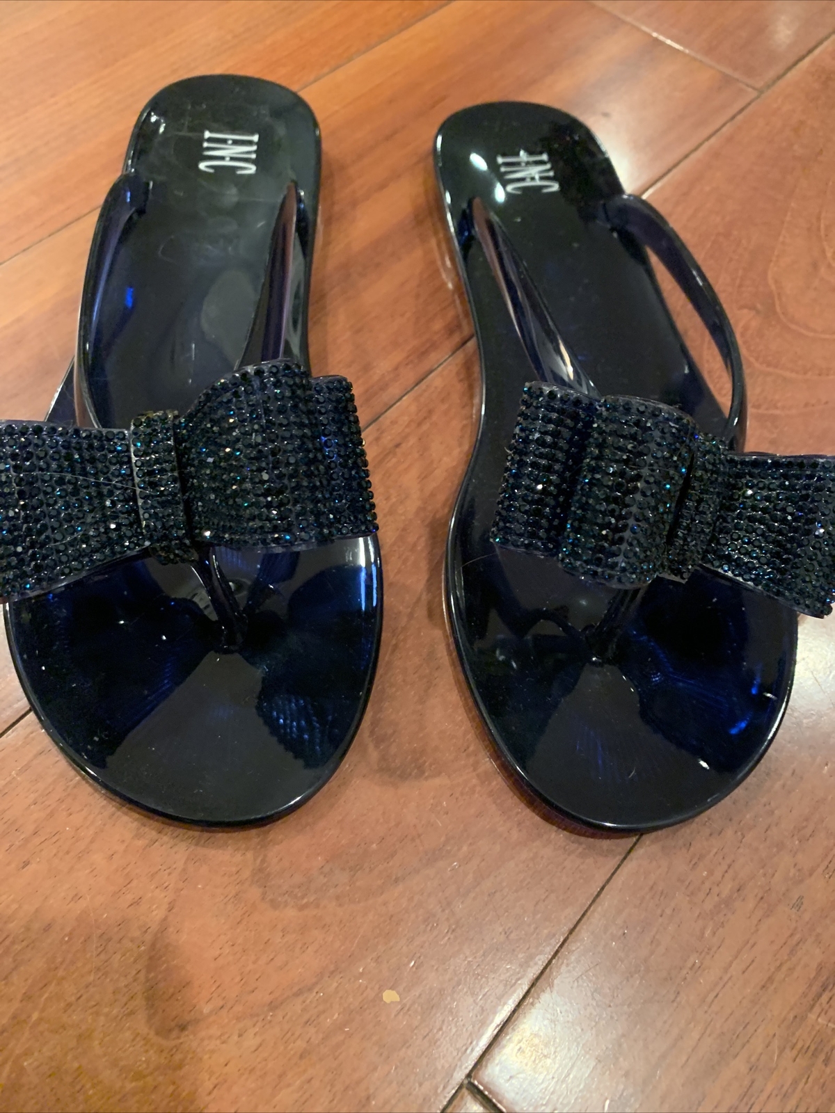 inc madena bow jelly sandals