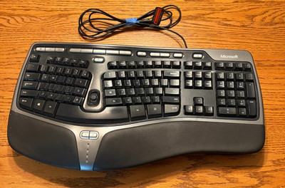Microsoft Natural Ergonomic Keyboard 4000 V1.0 Black Wired USB KU-0462