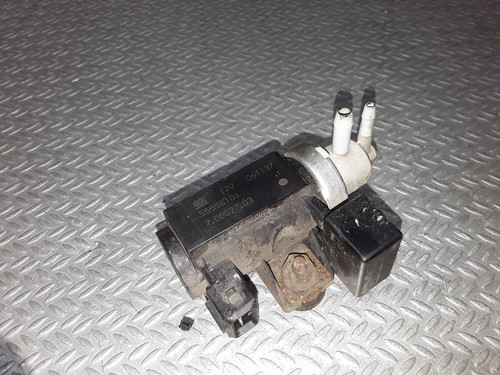 Opel Astra H 2005 Diesel 88kW Turbolader Druckwandler Magnetventil 55558101