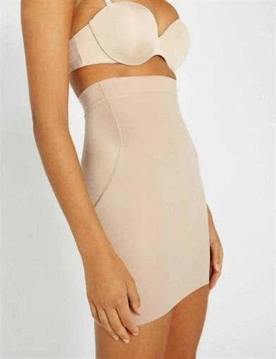 NWT Spanx XL Smart Grip Half Slip Beige 10179R 95814