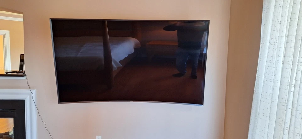 Juego de dormitorio, TV y sofá sentado colección Ethan Allen Radius Foto 4 de 4