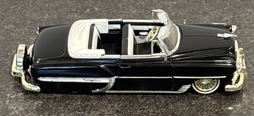 JADA STREET LOW 1953 CHEVY BEL AIR 1:24 JET BLACK CONVERTIBLE w/HANGING DICEš„ - Picture 5 of 24