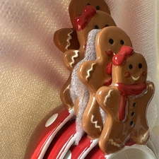 Sleigh Bell Bistro Four Gingerbread Ceramic Measuring Spoons Polka Dot Stackable