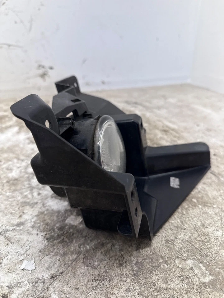 ПРОТИВОТУМАННЫЙ ФОНАРЬ FORD MONDEO MK5 CD391 ТИТАНОВЫЙ TDCI MK5 ПЕРЕДНЯЯ ЛЕВАЯ СТОРОНА DS73-15A201-AB - Изображение 4 из 4