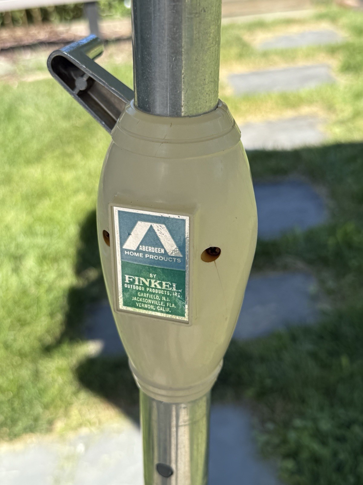 Vintage MCM Vinyl Tilting Finkel Aluminum Patio Umbrella Yellow Polkadots 8ft