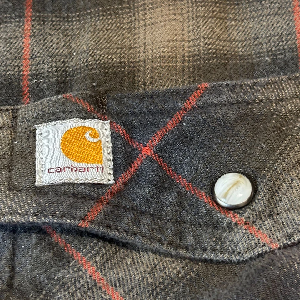 Franela a presión Carhartt Pearl Foto 3 de 4