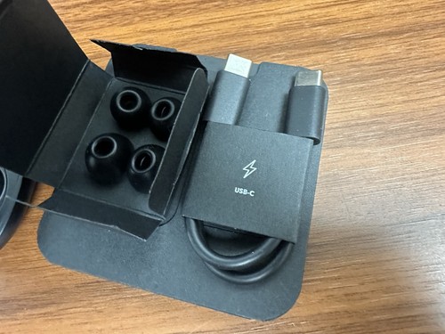 BEATS - FIT PRO (BLACK) WIRELESS EARBUDS (MK2F3LL/A) IN ORIGINAL BOX - Picture 4 of 9