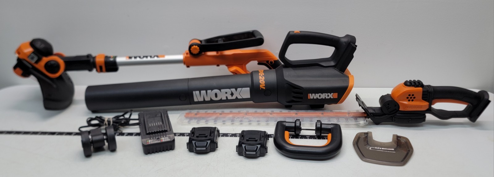 , Hedge Trimmer & Blower Combo Kit