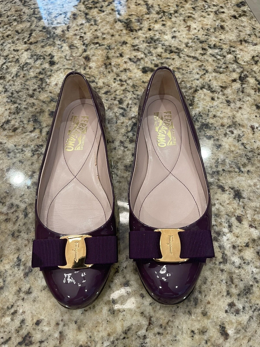 Salvatore ferragamo top varina flats