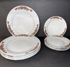 POINSETTIA & RIBBONS 8 Pc Plate Set Christmas 4 - 10.5” Dinner & 4 -7.5” Dessert