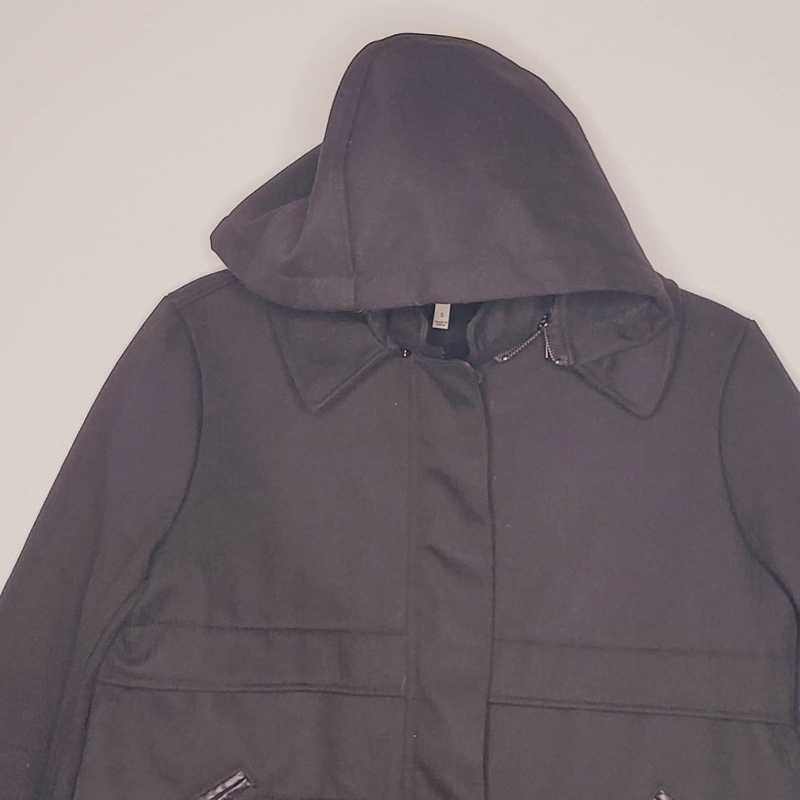 Fabletics Pella Jacket Black EUC S - image 2