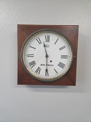 Antique Seth Thomas Wall Clock. (Crack In Glass) 15''x15''