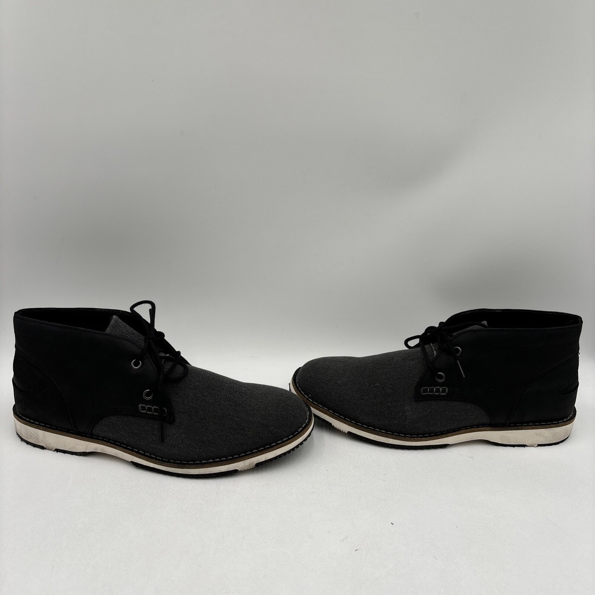 Thomas Vine THEO Black Leather/Fabric Round Toe Lace Up Chukka