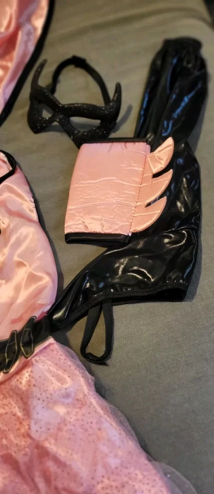 Маленькие девочки (5/6?) Хэллоуин костюм Batgirl розовый и черный ноги/обувь запястье маска шляпа  - Изображение 4 из 4