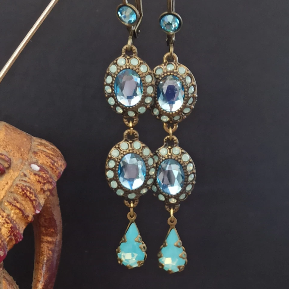 Pendientes Michal Negrin Cristales Azul Hielo Claro Larga Pasarela Brillante Cóctel Regalo Foto 2 de 4